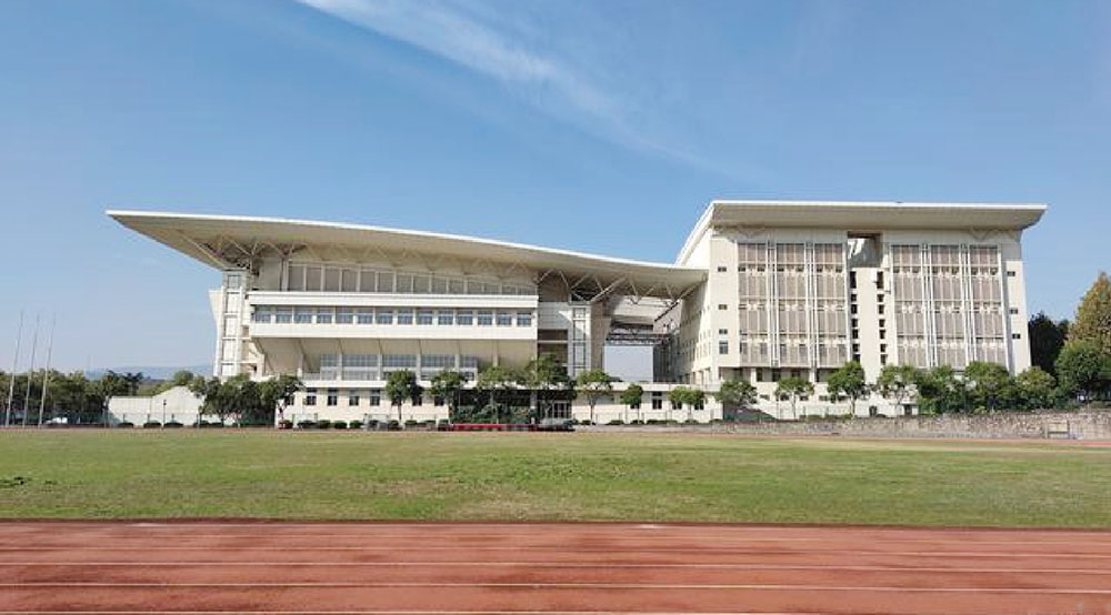上海市体育学院图书馆